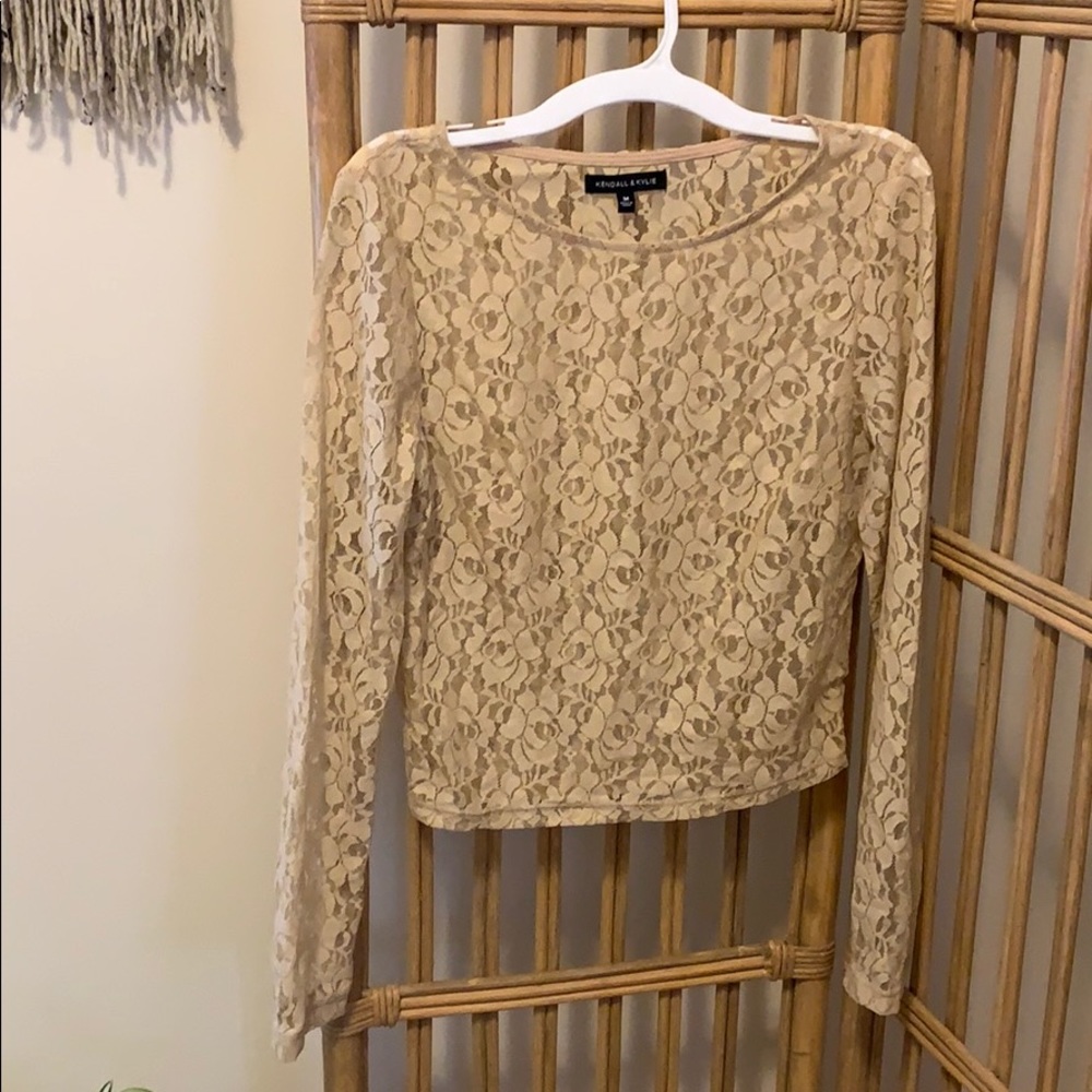 Kendall & Kyle Floral Lace Top